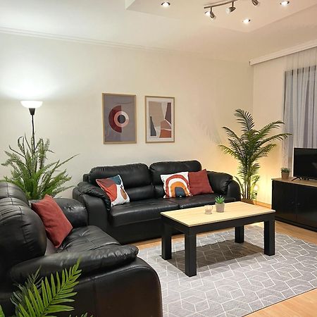 Charming 2 Bedroom Apartment Skopie Exterior foto